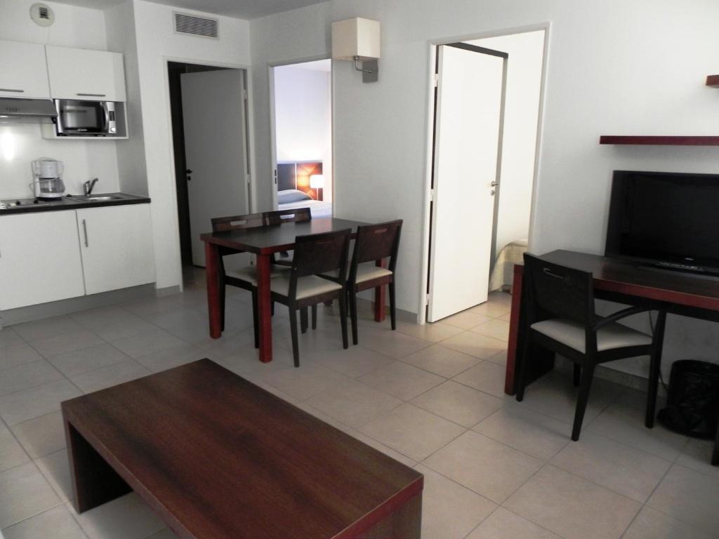 Services Calypso Calanques Hotel 3*