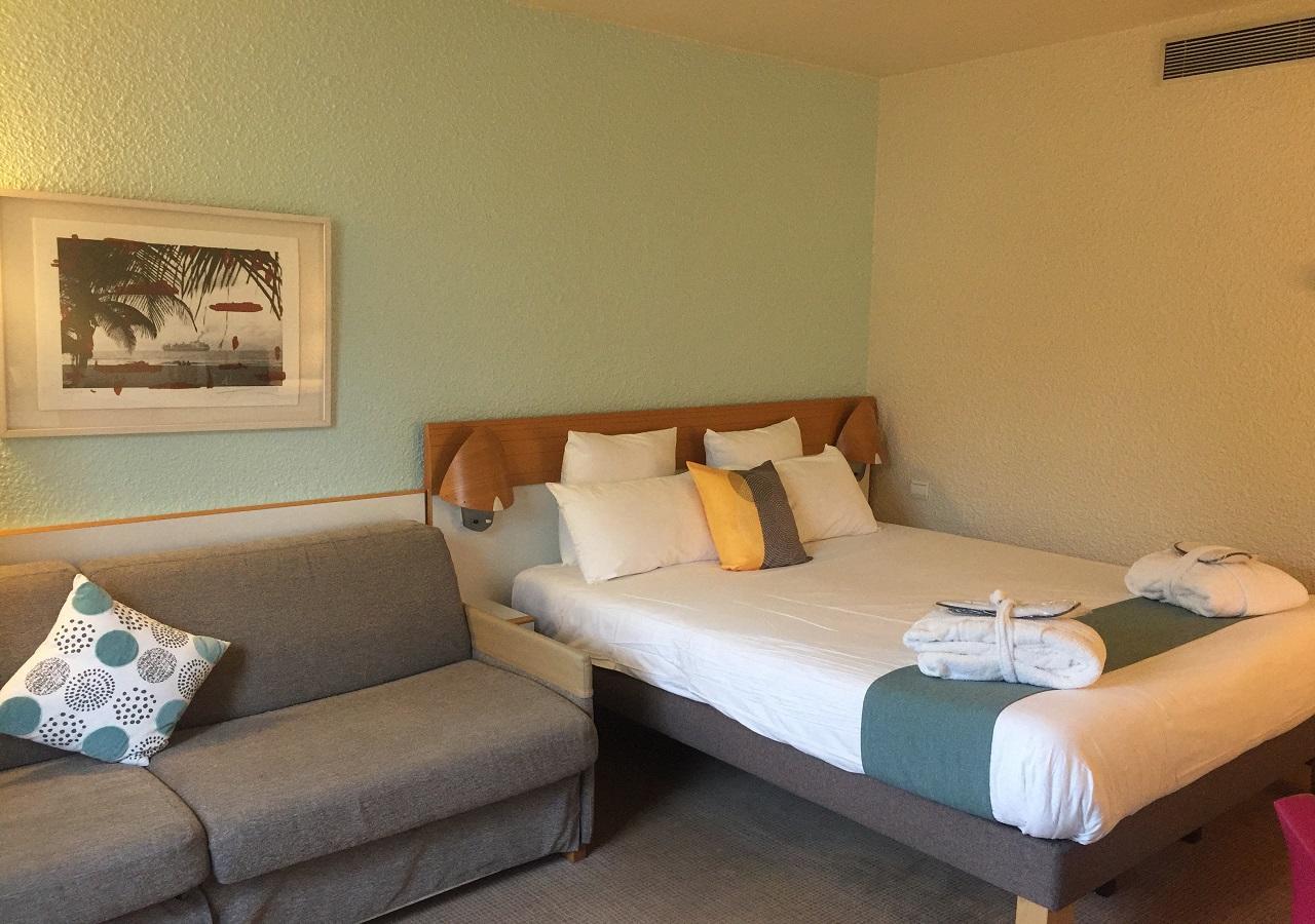 Novotel Est Porte D'aubagne Hotel 4*
