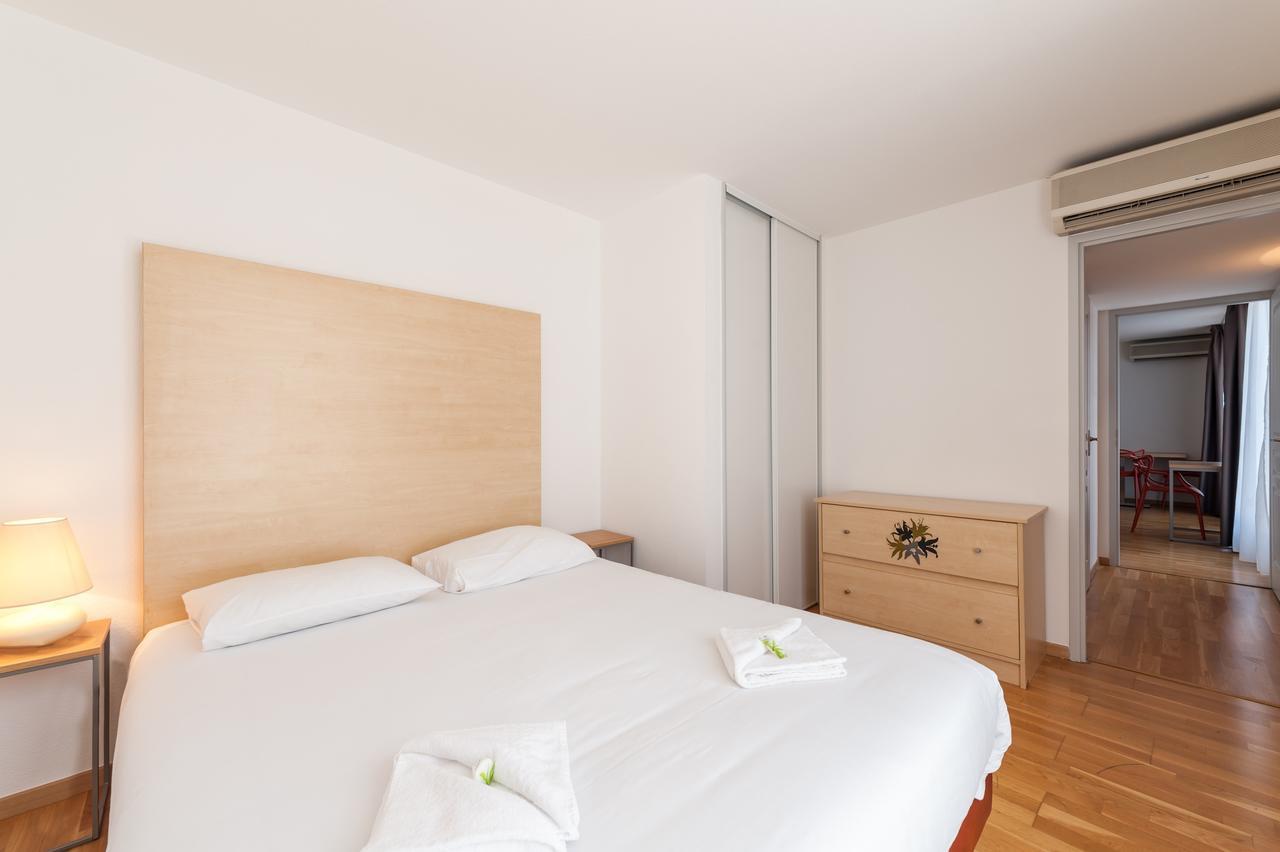 Aparthotel Residhotel Vieux Port 3*