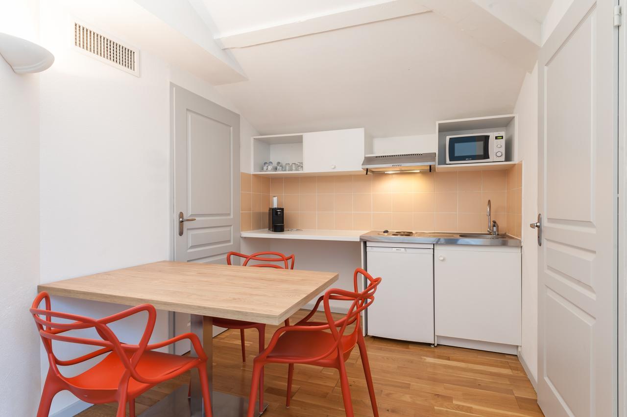 Residhotel Vieux Port Aparthotel 3*