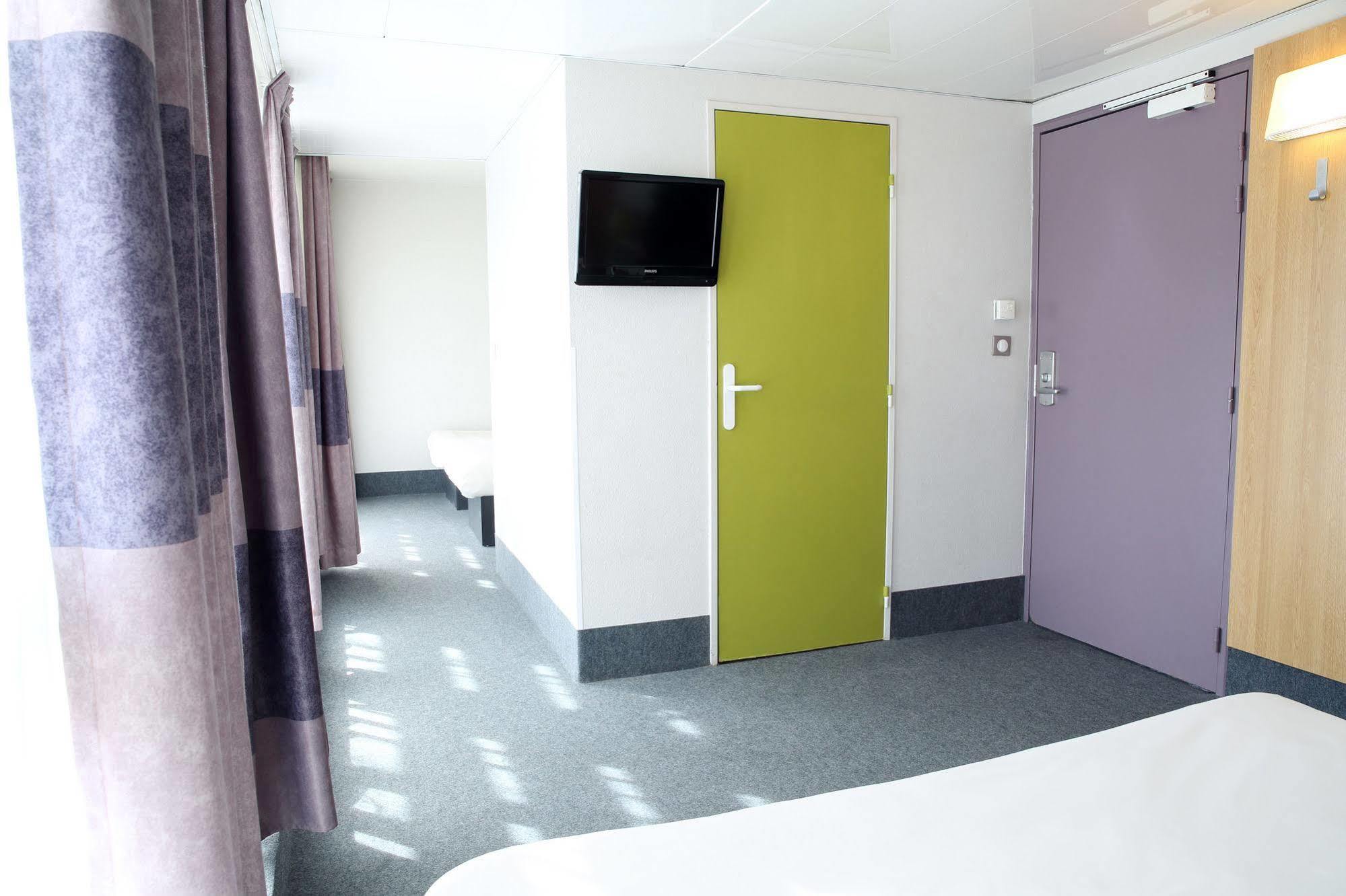 Centre La Joliette 3*