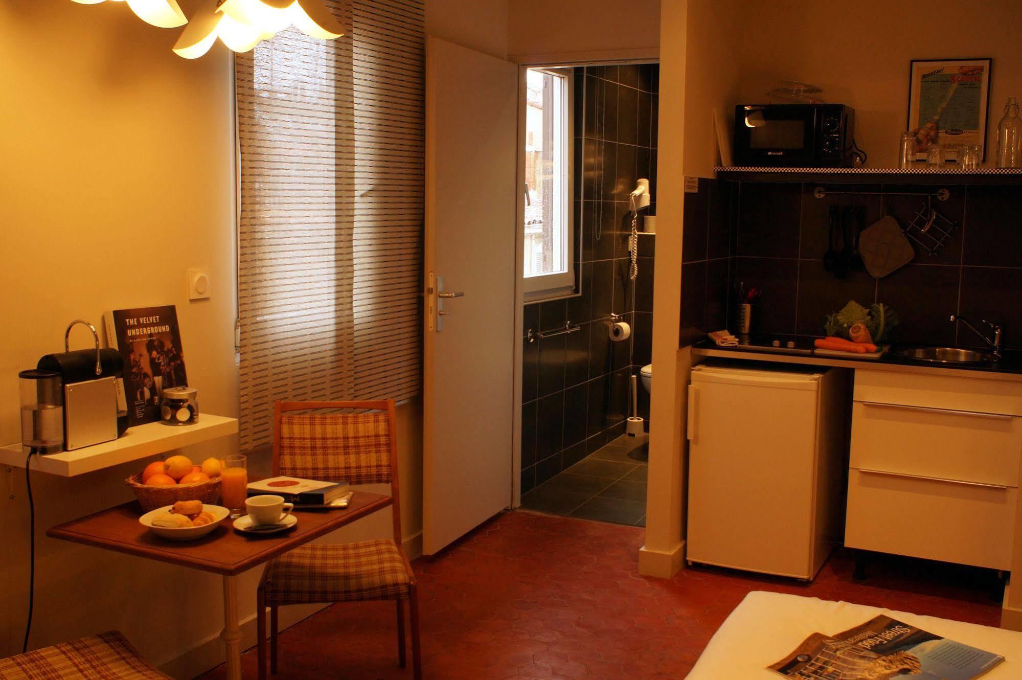 Decoh Rue Dragon Apartment
