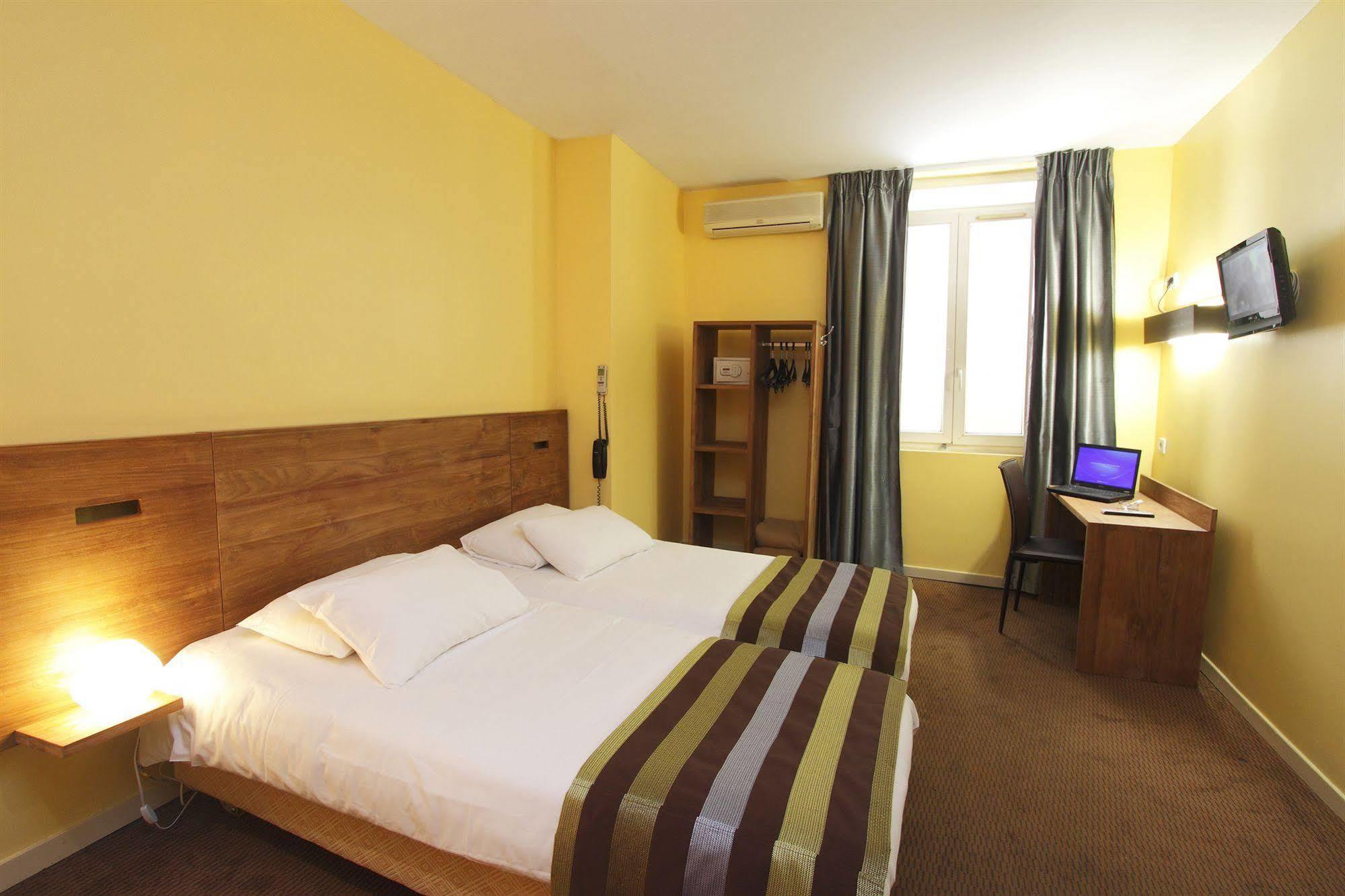 Life Vp - Vieux Port Hotel