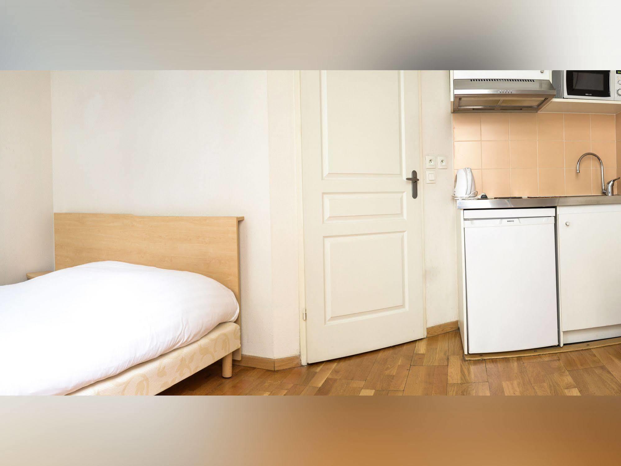 Residhotel Vieux Port 3*