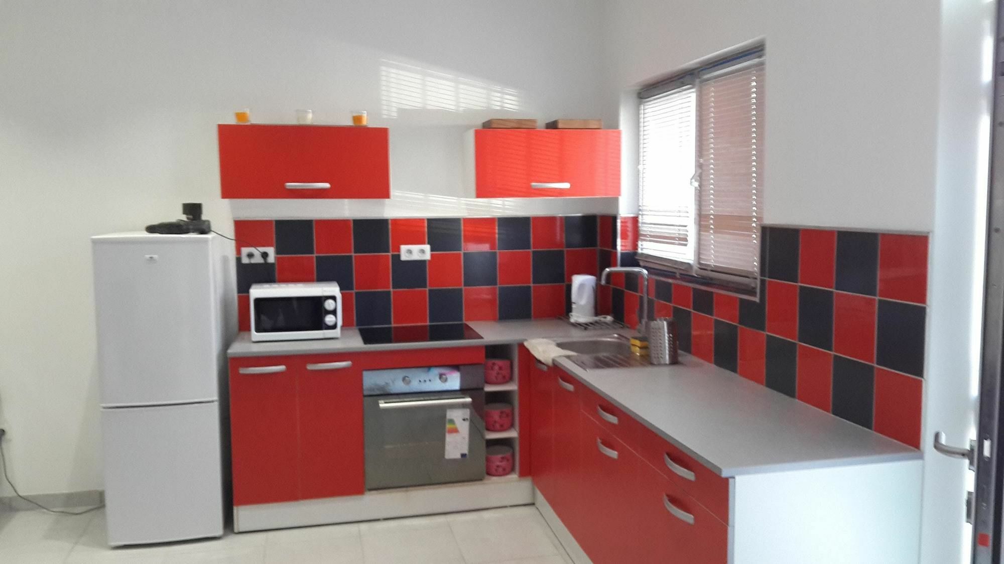 With 2 Bedrooms In Marseille, With Terrace And Wifi - 5 Km F Apartment