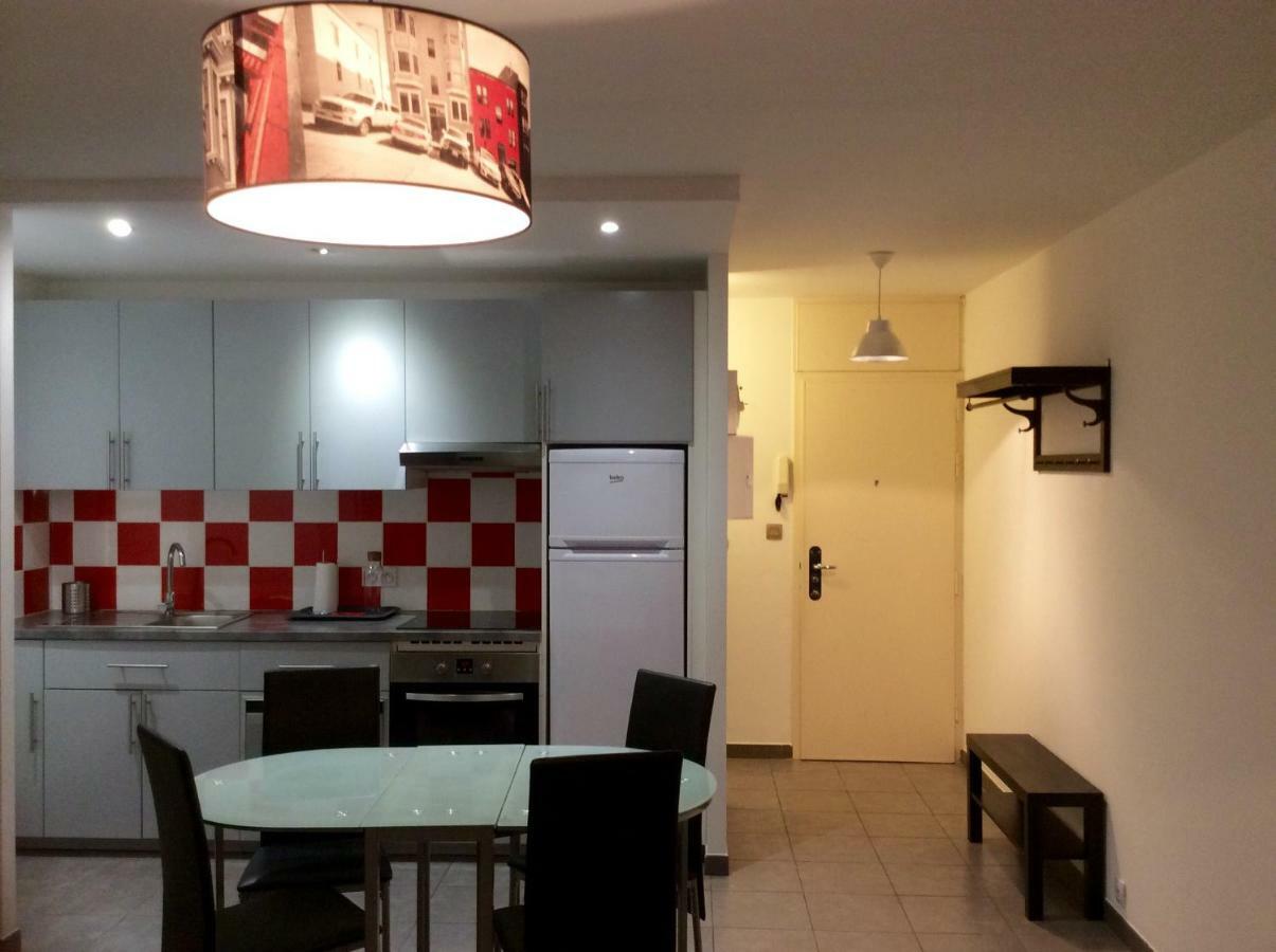 Apartment La Pinede
