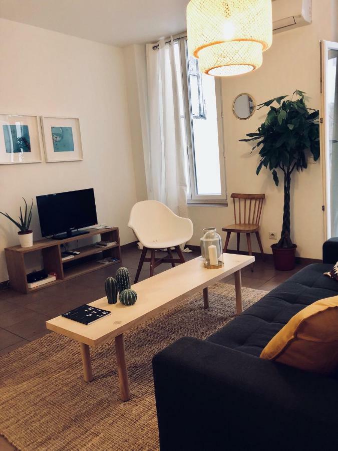 Le Studio Des Artistes Apartment *