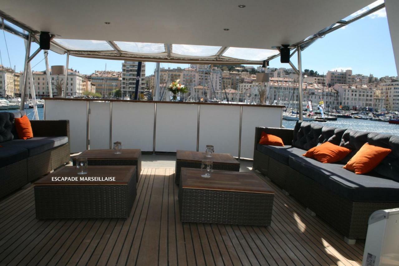 Yacht Cyos Botel *
