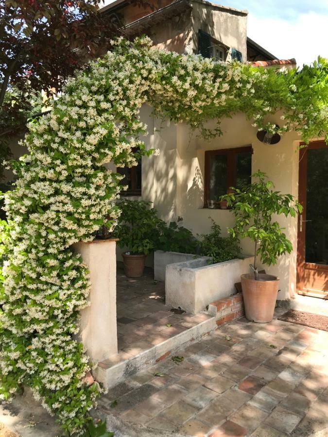 Exceptionnel, Maison De Dans Parc, Climatisation, Parking, Calme Assure * Marseille