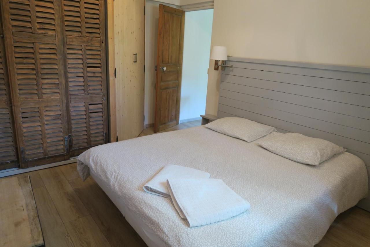 Exceptionnel, Maison De Dans Parc, Climatisation, Parking, Calme Assure *