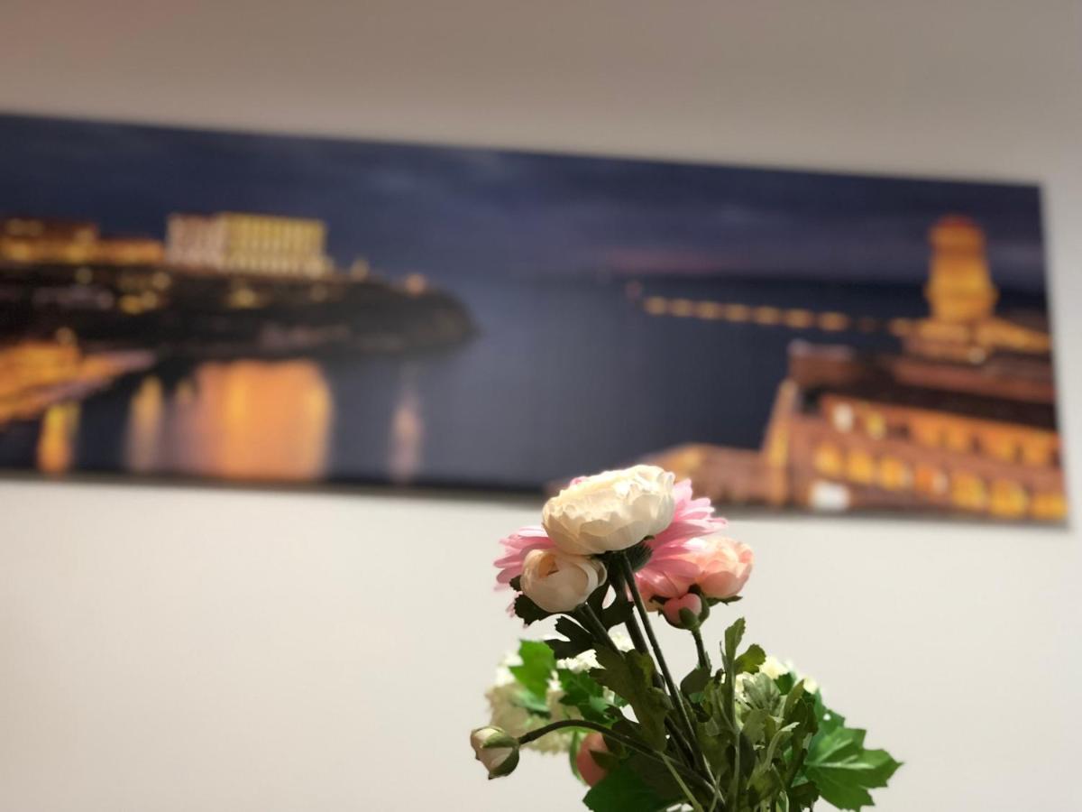 Beau T3 Neuf Proche Vieux-port A La Place Corderie Marseille