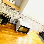 Studio Love Room Jacuzzi Privatif Prado Velodrome.