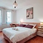 Maison De Ville Avec Jardin A Mazargues