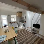 Le Cabanon De La Vierge Aux Goudes