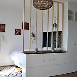 Studio Facing The Sea In Downtown Marseille