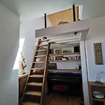 Le 5E Ciel : Un Nid Au Dessus De Marseille