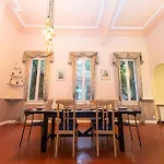 Anna-Maria : Grand Appartement 10 Personnes+Parking Prive -Actif+ Location-