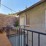 Cosy Apartment With Terrace Near The Center