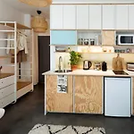 Jolis Appartements A 2 Pas Du Vieux Port Dans Immeuble Avec Gardien