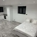 Studio Moderne