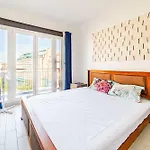 Le Garibaldi - Appart 3 Chambres Clim Avec Balcon