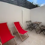 Le Petit Marseillais Avec Patio