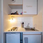 Fully Equipped Apartment St Charles Station