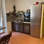 T2 Marseille 13008