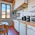 Accoules - Charmant Appartement Au Panier
