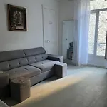 Felix Yourhosthelper