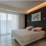 Modern Apartment View Vieux Port