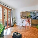 Charming T3 Of 60 M2 With Balcony In Marseille