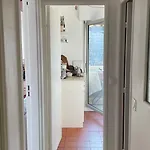 Appartement Ensoleille Et Central A Marseille