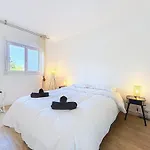 Grand Appartement - 3 Minutes De La Plage - Les Freres De La Loc\'
