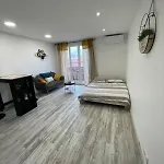 Air-Conditioned Studio In Marseille