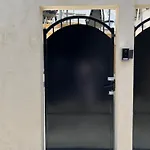 Chambre Et Salle De Bain Dans Dependance