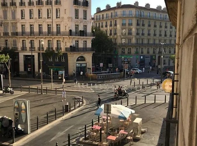 T3 Place De La Joliette