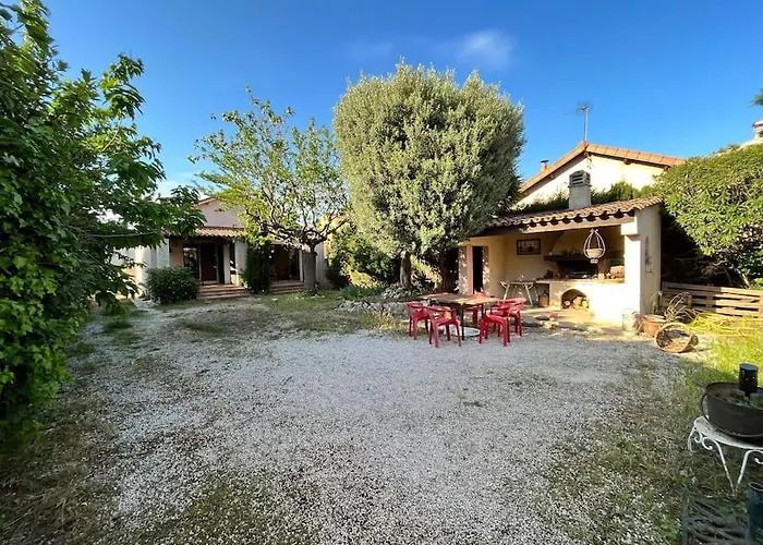 Agreable Maison Provencale Avec Jardin