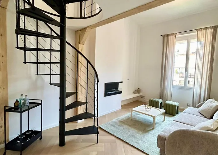 Luxury Loft In Central Marseille
