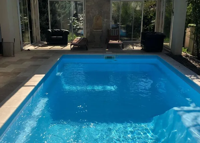 Villa F