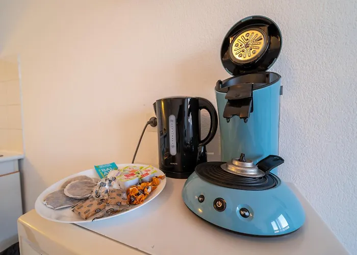 Fully Equipped Apartment St Charles Station