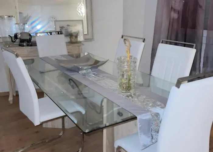 Joli Appartement Quartier Tranquille 13008 A 2 Minutes Du Metro Perier
