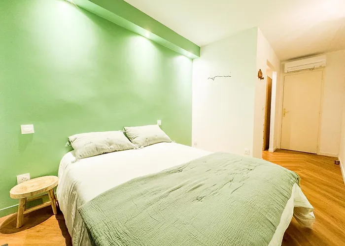 Appartement Climatise Vieux Port, Renove Et Cosy