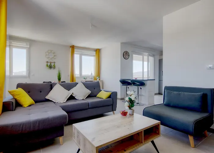 T3 Duplex Avec Parking Et Balcon A Euromed