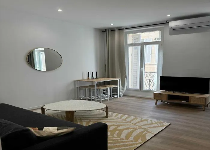 Splendid One Bedroom Apartment