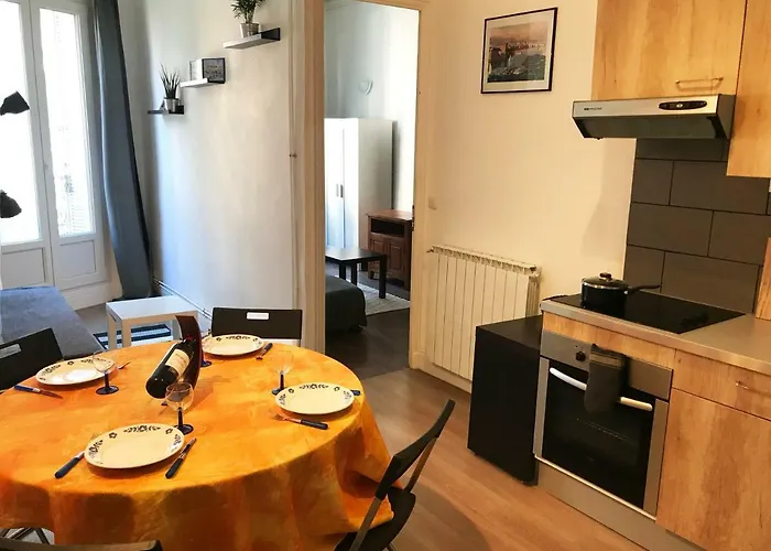 8 Rue Jean Trinquet