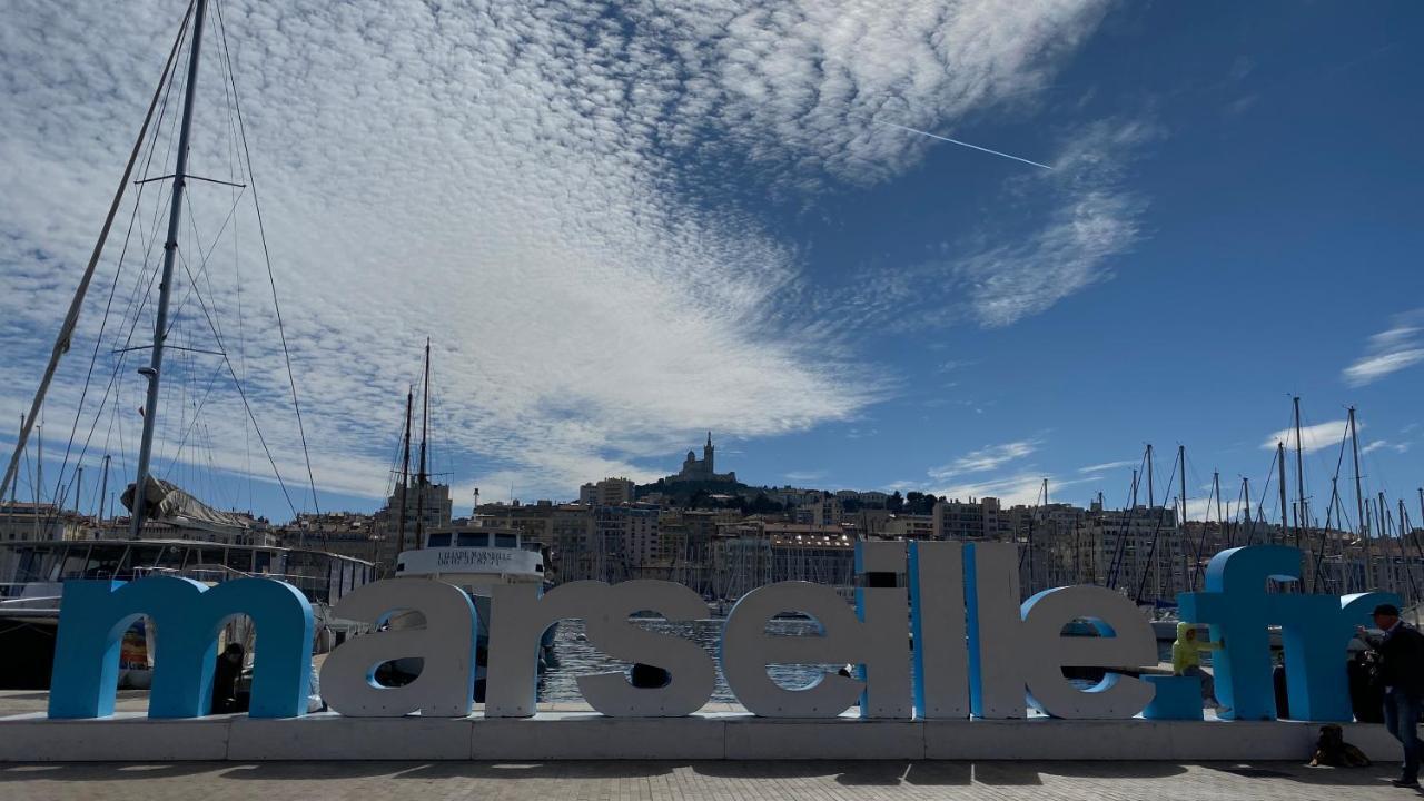 Escale Marseillaise, Grand T2 Calme, Pres Du Vieux Port Pour 2 A 4 Personnes, Nettoyage Rigoureux Apartment Marseille