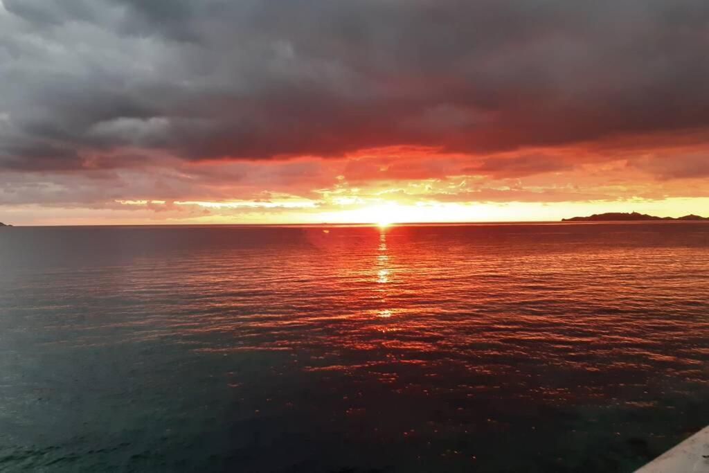 Sur La Corniche Căn hộ