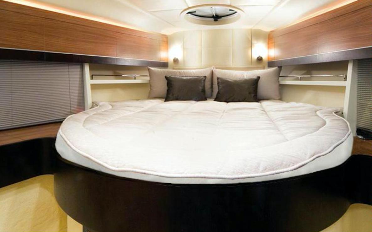 Yacht 22m Nuit Insolite Au Vieux Port, *