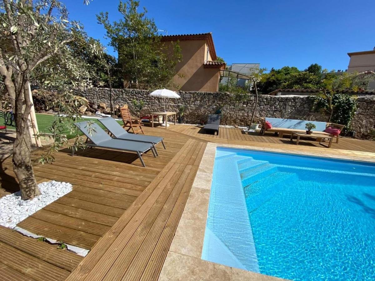 Du Stade Grand 2 Lits Parking Apartment Marseille